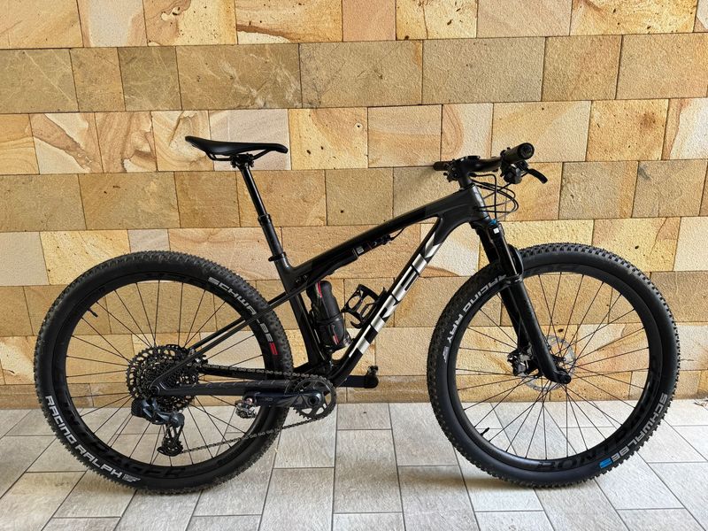 Used Trek Supercaliber 9.8 GX AXS Gen 1 2022 2022 MTB