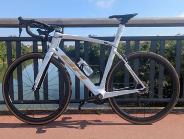 Used BH G7 Shimano Ultegra Di2 2019 Road & Gravel, White — image 2 of 7