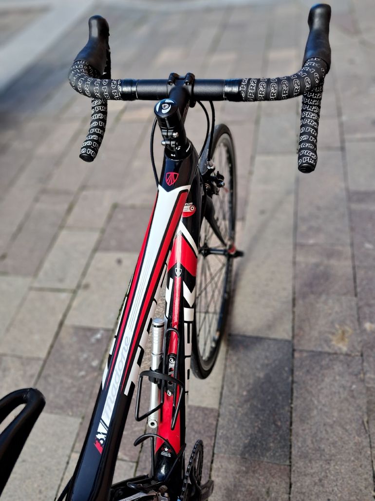 Used Trek Madone 3.1 2011 2011 Road & Gravel, Black — image 10 of 11