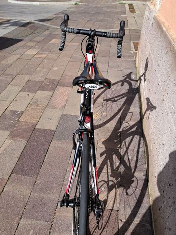 Used Trek Madone 3.1 2011 2011 Road & Gravel, Black — image 4 of 11