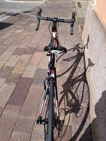 Used Trek Madone 3.1 2011 2011 Road & Gravel, Black — image 4 of 11