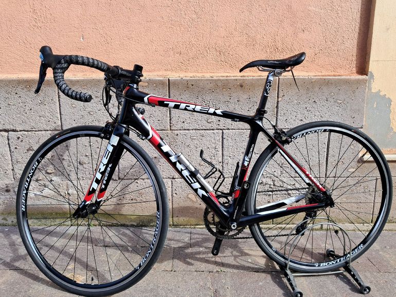 Used Trek Madone 3.1 2011 2011 Road & Gravel, Black — image 2 of 11