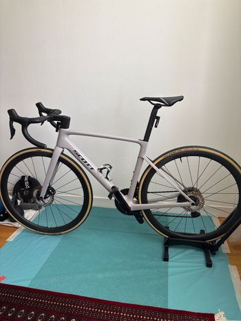 Scott, Addict RC 20 2025
