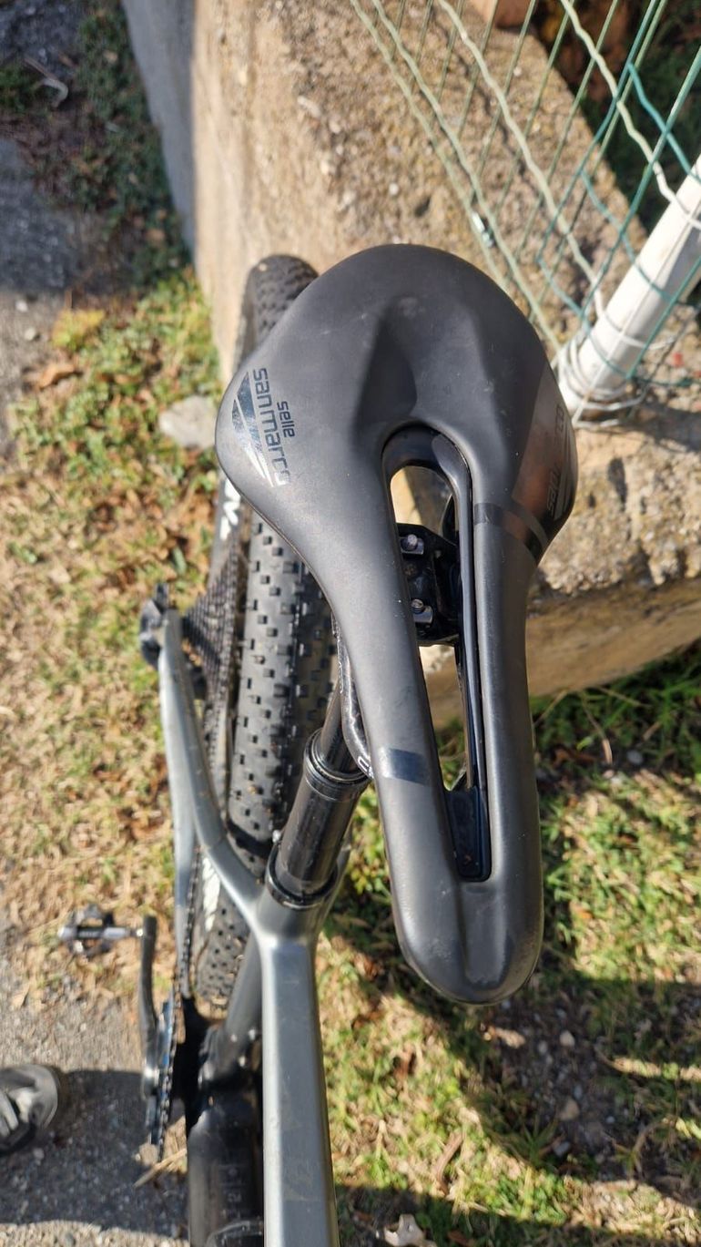 Used Megamo FACTORY AXS RACE 2021 2021 Mountainbike, Schwarz, 29 — image 6 of 12