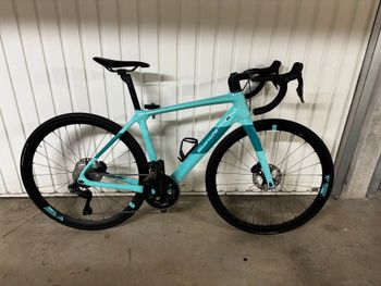 Bianchi, Infinito Shimano Ultegra Di2