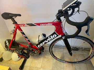 Used Cervélo Soloist Shimano Dura Ace 2018 Road & Gravel, Red — image 1 of 5