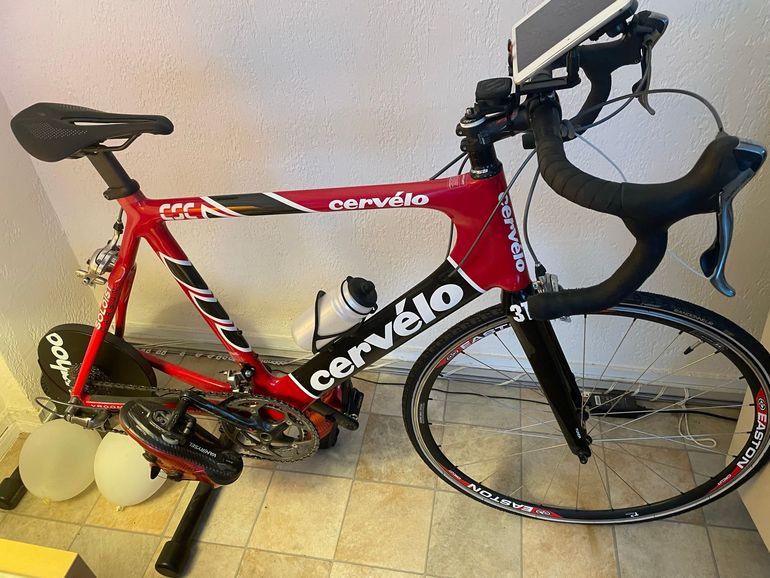 Used Cervélo Soloist Shimano Dura Ace 2018 Road & Gravel, Red — image 1 of 5