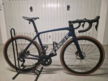Used Trek Émonda SL 7 2023 2023 Road & Gravel, Blue — image 1 of 6