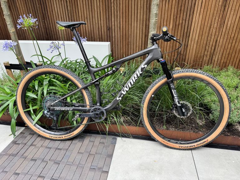 Specialized S-Works Epic 2023 2023 Mountainbike usato, Nero — immagine 1 di 12