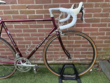 Used Gazelle Custom Campagnolo Veloce 1977 Road & Gravel, Red — image 3 of 37