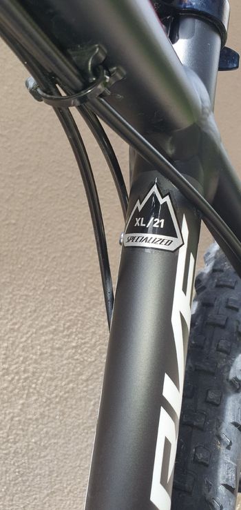 Used Specialized Carve Shimano Deore XT 2014 Mountainbike, Black — image 7 of 15
