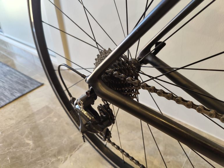 Trek Emonda SL Ultegra 2018 Road & Gravel de segunda mano, Negro — imagen 2 de 7