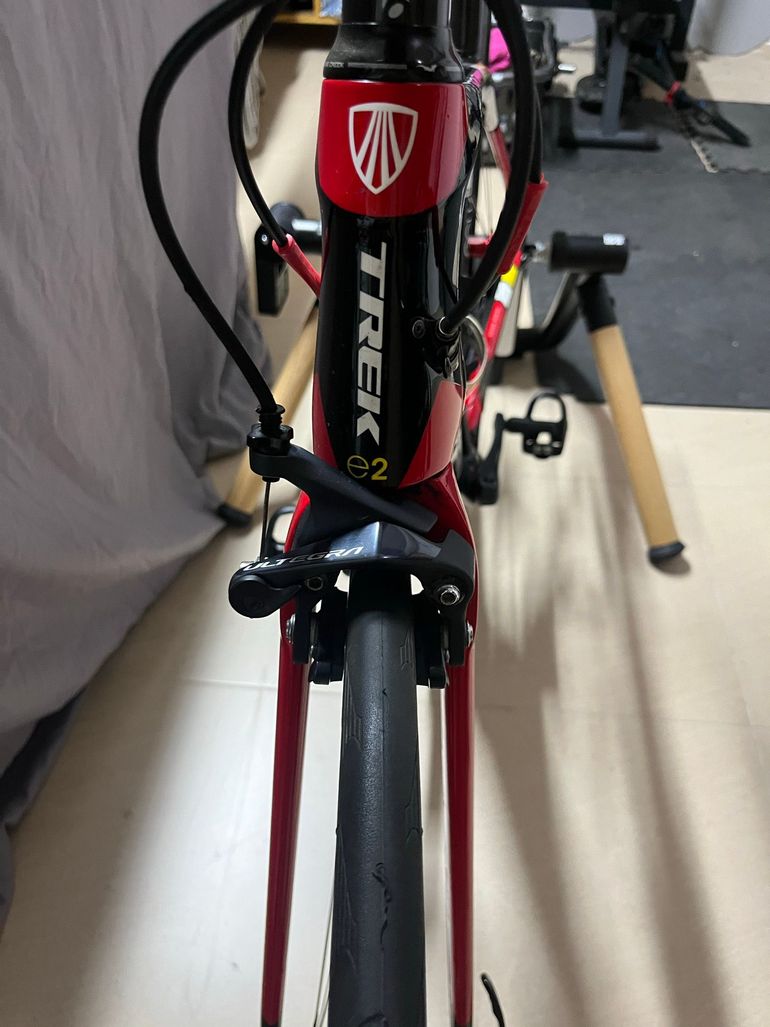 Used Trek Madone Shimano 105 2015 Road & Gravel, Red — image 7 of 11