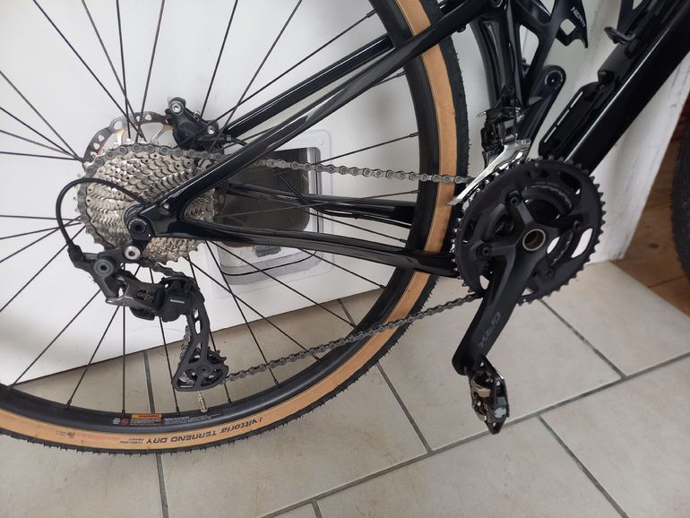 Used Cannondale Topstone Carbon 3 2023 2023 Road & Gravel, Black — image 3 of 5