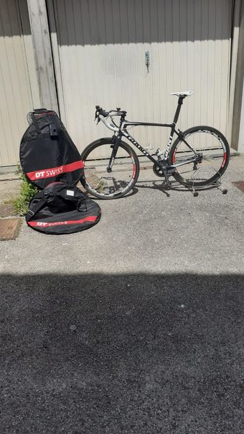 Used Giant TCR Advanced SL 1 2012 2012 Road & Gravel, Black — image 1 of 3