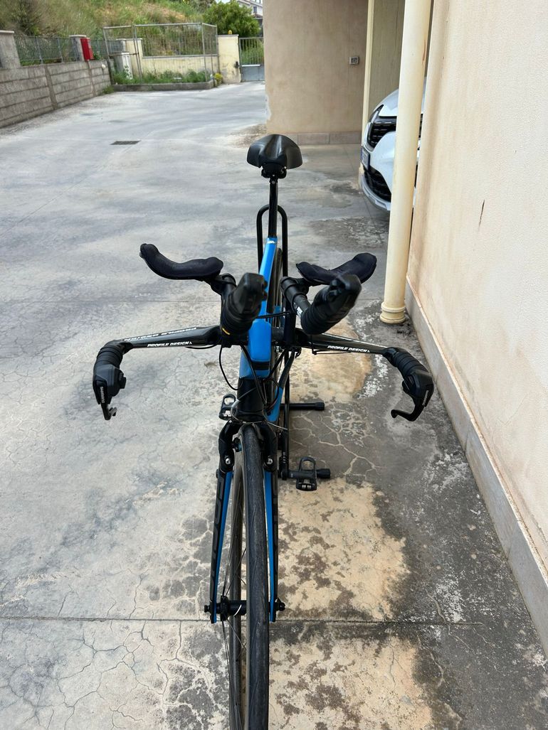 Used Focus Izalco Shimano Ultegra 2018 Road & Gravel, Blue — image 3 of 9