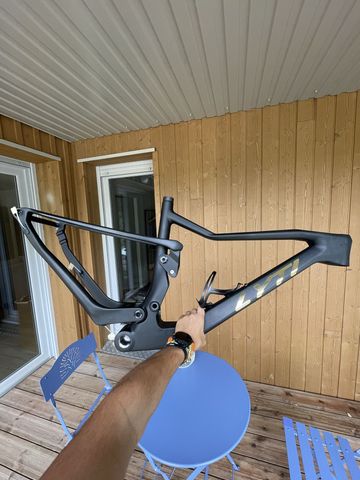 Gebrauchtes Lyti Custom Frameset 2023 Mountainbike, Schwarz — Bild 13 von 13