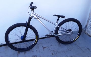 Tweedehands Commencal Absolut 2021 Dream Build 2020 MTB
