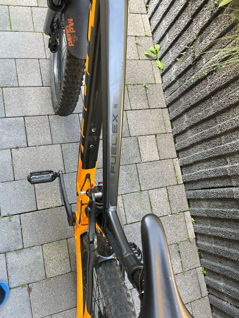 Używany Trek Fuel EX 5 2021 2021 Mountainbike — zdjęcie 12 z 12