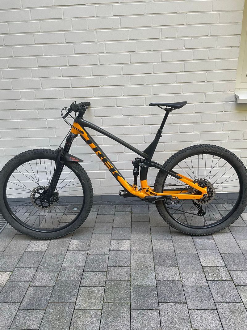 Używany Trek Fuel EX 5 2021 2021 Mountainbike — zdjęcie 1 z 12