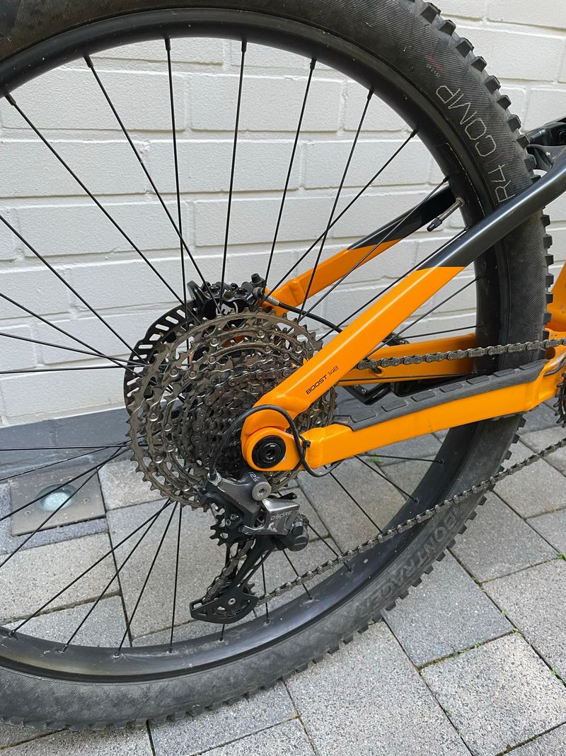 Używany Trek Fuel EX 5 2021 2021 Mountainbike — zdjęcie 10 z 12