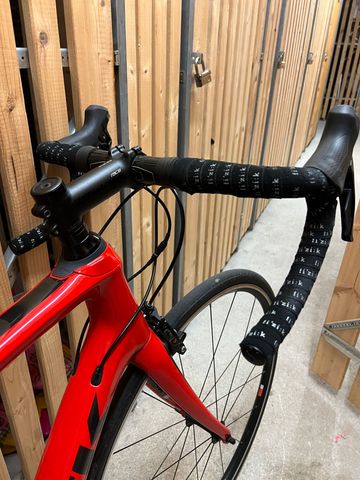 Used Trek Domane SL 6 2017 2017 Road & Gravel, Red — image 2 of 4