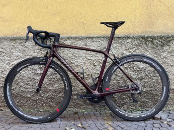 Used Giant TCR Advanced SL 2023 - Shimano Dura Ace Di2 2023 Road & Gravel, Rot — image 2 of 9