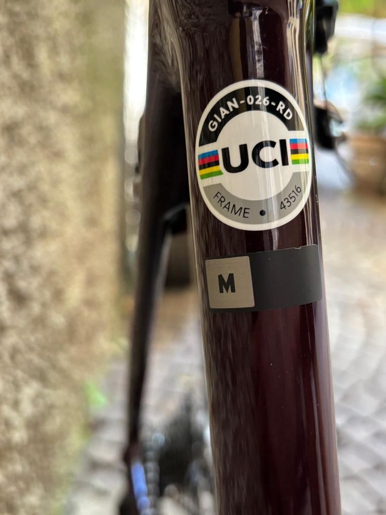 Used Giant TCR Advanced SL 2023 - Shimano Dura Ace Di2 2023 Road & Gravel, Rot — image 8 of 9
