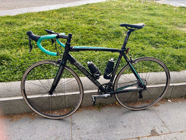 Used Bianchi Via Nirone Claris 2016 2016 Road & Gravel, Schwarz — image 1 of 4