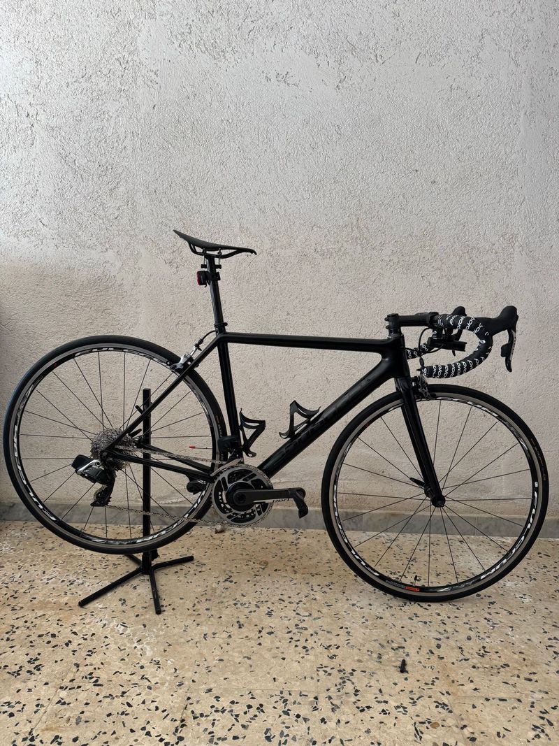 Used Cannondale SuperSix EVO Hi-MOD RED eTap 2017 2017 Road & Gravel