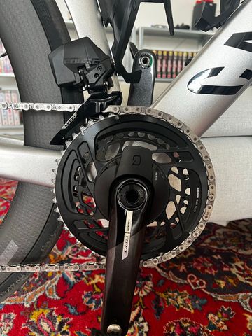Używany Canyon Aeroad SRAM Force eTap AXS 2024 Road & Gravel — zdjęcie 6 z 11