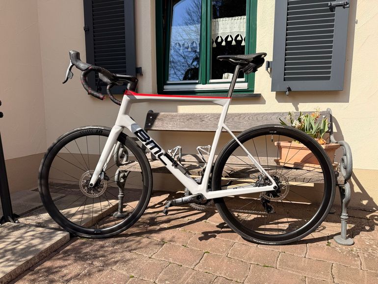 Bmc Teammachine SLR01 DISC THREE 2019 — Price & Specs | 2BX