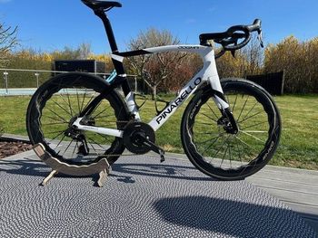 Used Pinarello DOGMA F 2024 Frameset 2023 Road & Gravel, White — image 3 of 5