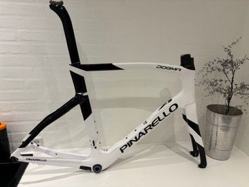 Pinarello DOGMA F 2024 Frameset 2023 Road & Gravel usato