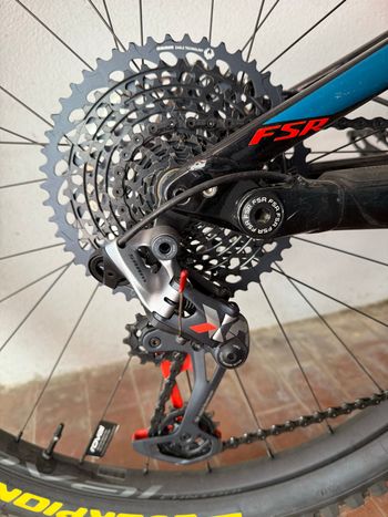 Used Specialized Enduro SRAM X01 Eagle 2017 Mountainbike, Blue — image 3 of 9