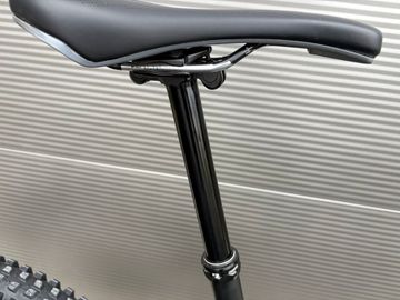 Použité Pivot SHUTTLE LT Shimano Deore XT 2025 Mountainbike — obrázek 11 z 14