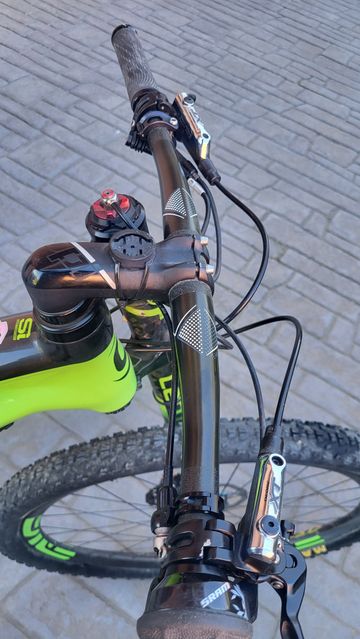 Cannondale Scapel TEAM 2015 2015 Mountainbike usato, Verde — immagine 5 di 15