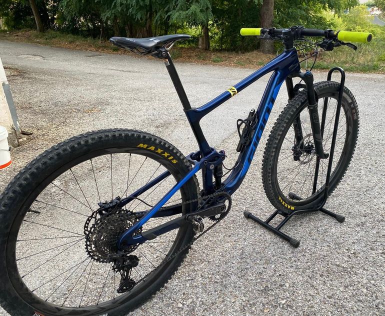 Used Giant Anthem Advanced Pro 29 1 2022 2022 Mountainbike, Blue, 29 — image 1 of 6