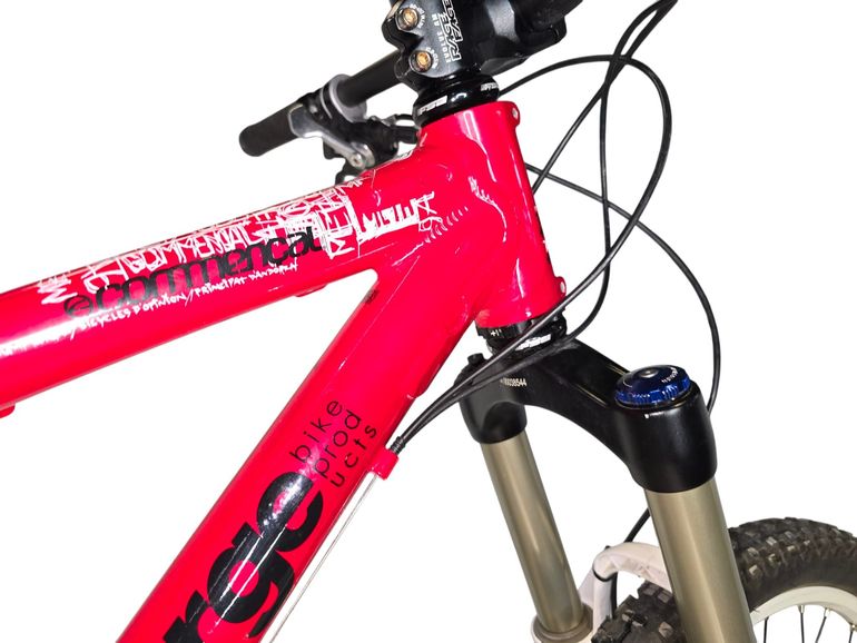 Used Commencal Meta 26" 2012 Mountainbike, Red — image 21 of 22