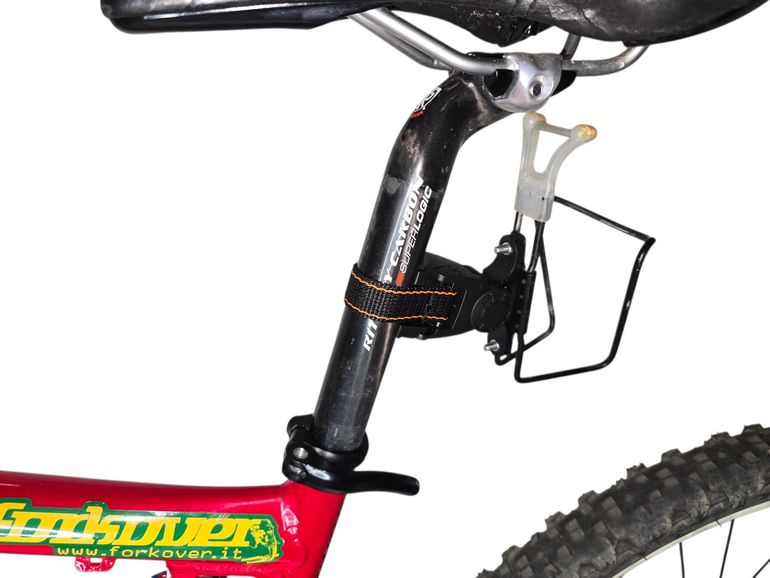 Used Commencal Meta 26" 2012 Mountainbike, Red — image 5 of 22