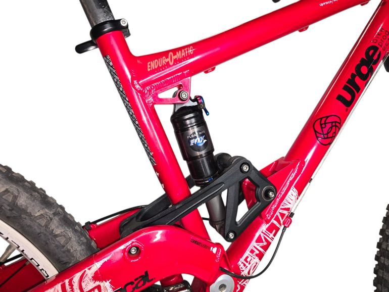 Used Commencal Meta 26" 2012 Mountainbike, Red — image 20 of 22