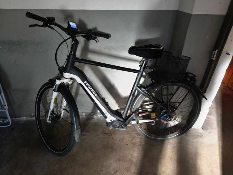 Used Pegasus Premio Urban — image 1 of 3