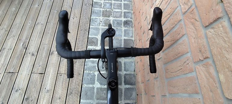 Used Bianchi Infinito XE 105 Di2 2023 2023 Road & Gravel, Black — image 17 of 18