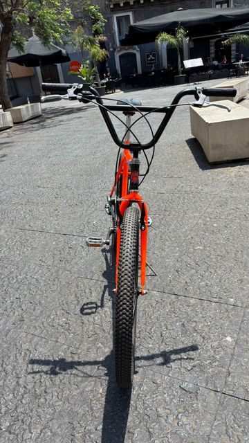 Used Bianchi Custom Shimano Tourney 1994 Mountainbike, Orange, 26 — image 11 of 13