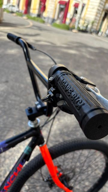 Used Bianchi Custom Shimano Tourney 1994 Mountainbike, Orange, 26 — image 2 of 13