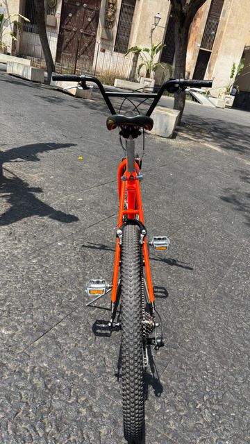Used Bianchi Custom Shimano Tourney 1994 Mountainbike, Orange, 26 — image 10 of 13