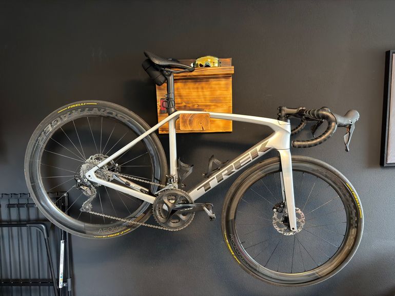 Trek - Emonda SL 5 Disc — 2BX