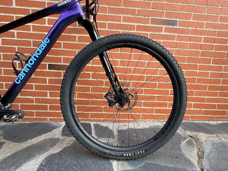 Used Cannondale Carbon 2 2024 Mountainbike, Purple, 29 — image 8 of 13