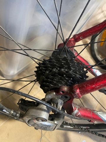 Used Trek 1200 2004 2004 Road & Gravel, Red — image 3 of 10
