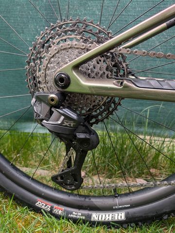 Gebrauchtes Orbea OIZ M10 2024 2024 Mountainbike, Grün, 29 — Bild 4 von 6